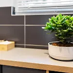 شقة Modern Right In Trendy Agnesviertel *