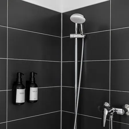 Modern Right In Trendy Agnesviertel Apartment *