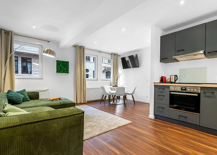 Modern Right In Trendy Agnesviertel Apartment *