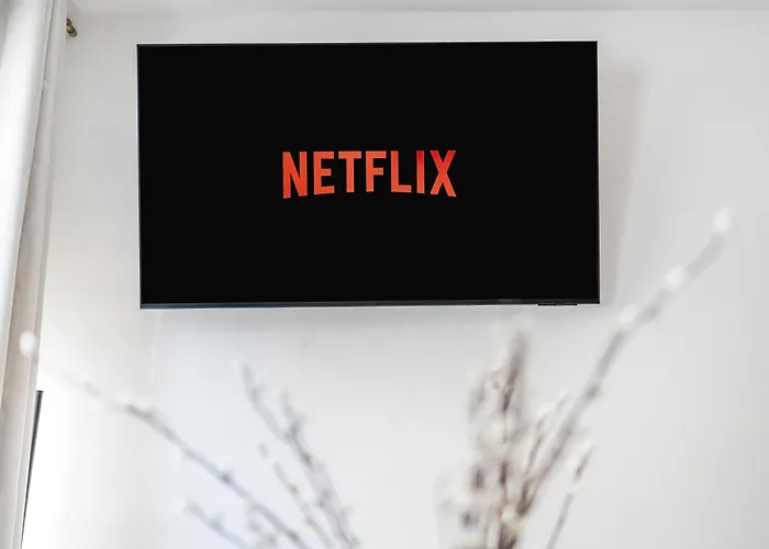 Modern Right In Trendy Agnesviertel *