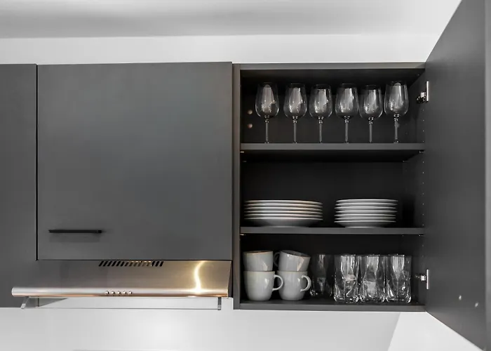 Modern Right In Trendy Agnesviertel Colonia