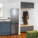 Апартаменты Modern Right In Trendy Agnesviertel Кёльн